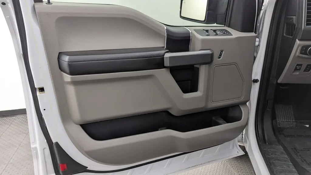 Florida Fine Cars - Used FORD F-150 2018 MARGATE XLT