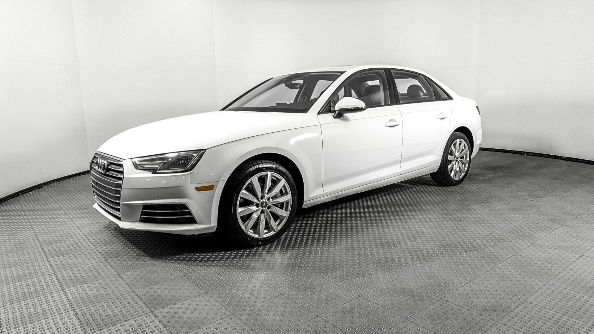 2017 Audi A4 2.0T FWD S tronic Premium's photo