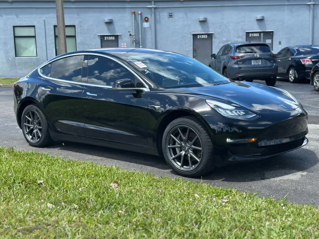 Florida Fine Cars - Used TESLA MODEL 3 2018 MIAMI LONG RANGE BATTERY
