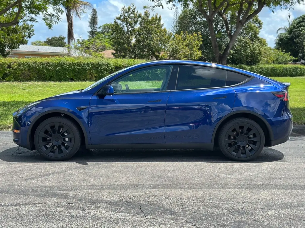 Florida Fine Cars - Used TESLA MODEL Y 2023 MIAMI LONG RANGE