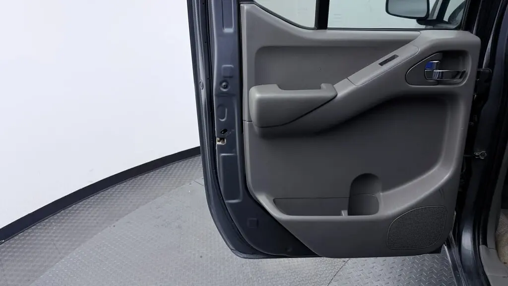 Florida Fine Cars - Used NISSAN FRONTIER 2018 WEST PALM SV V6