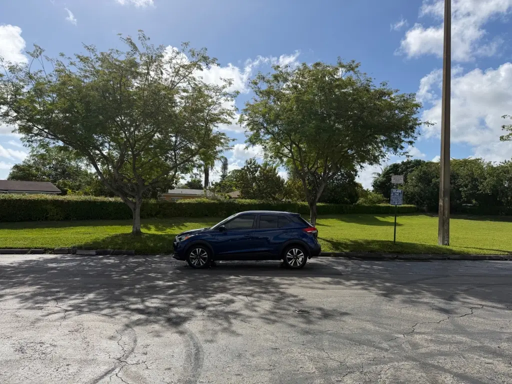Florida Fine Cars - Used NISSAN KICKS 2018 MIAMI SV