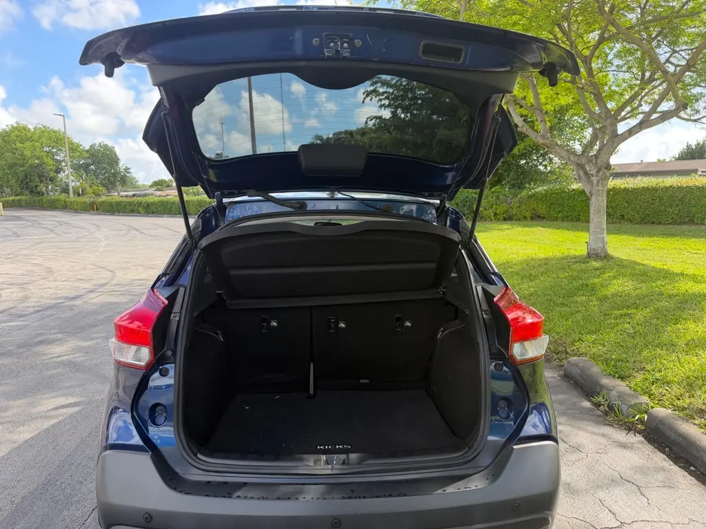 Florida Fine Cars - Used NISSAN KICKS 2018 MIAMI SV