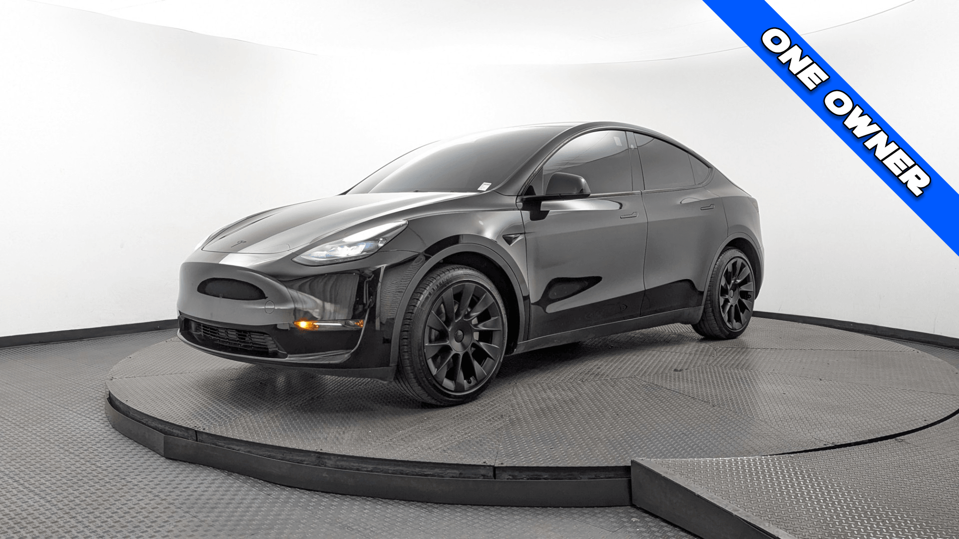 2023 Tesla Model Y Long Range Dual Motor All-Wheel Drive's photo