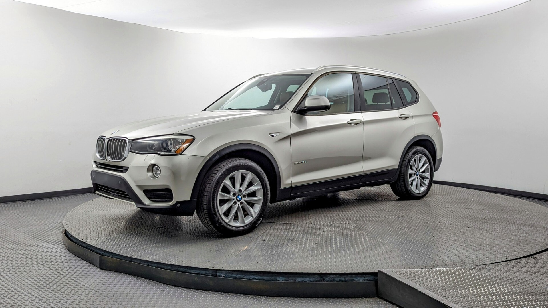 2017 BMW X3 sDrive28i's photo