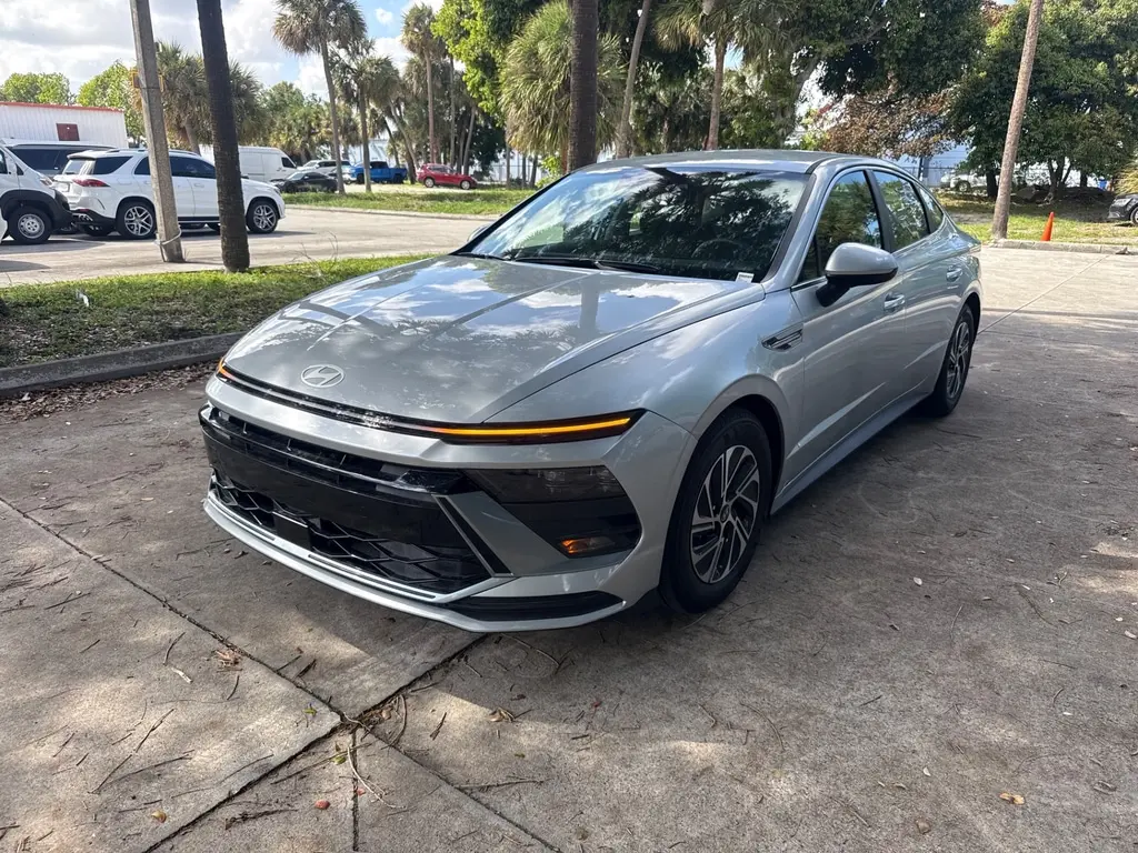 Florida Fine Cars - Used HYUNDAI SONATA HYBRID 2026 WEST PALM BLUE
