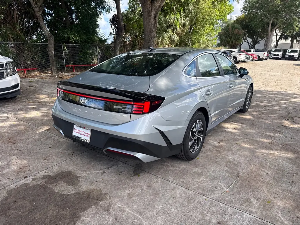 Florida Fine Cars - Used HYUNDAI SONATA HYBRID 2026 WEST PALM BLUE