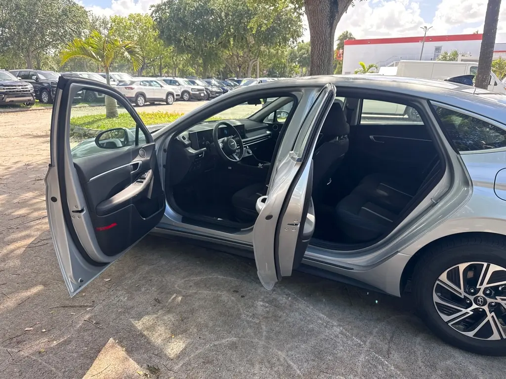 Florida Fine Cars - Used HYUNDAI SONATA HYBRID 2026 WEST PALM BLUE