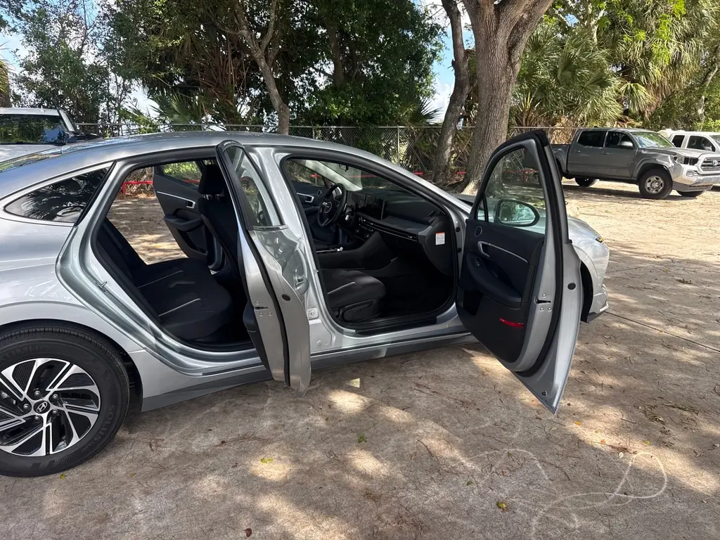 Florida Fine Cars - Used HYUNDAI SONATA HYBRID 2026 WEST PALM BLUE