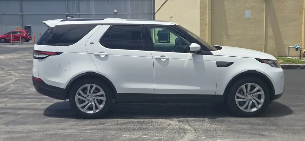 Florida Fine Cars - Used LAND ROVER DISCOVERY 2019 MIAMI SE