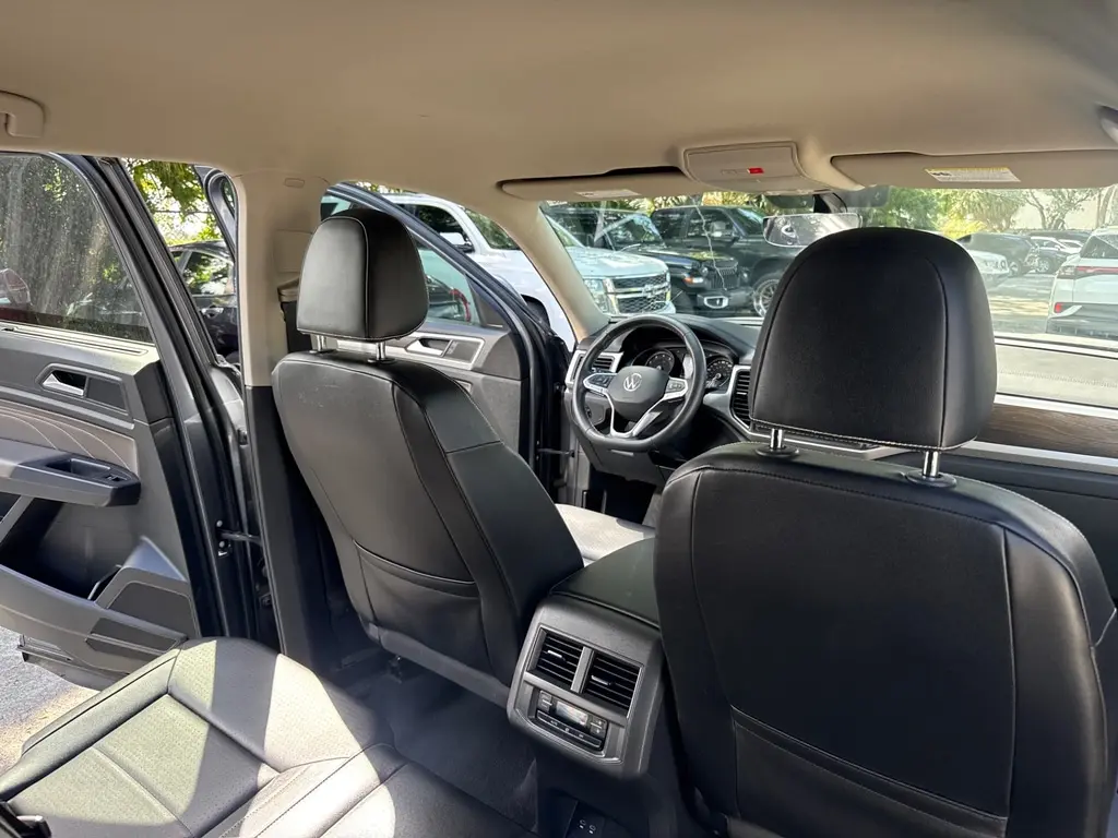 Florida Fine Cars - Used VOLKSWAGEN ATLAS 2021 WEST PALM 3.6L V6 SE W/TECHNOLOGY