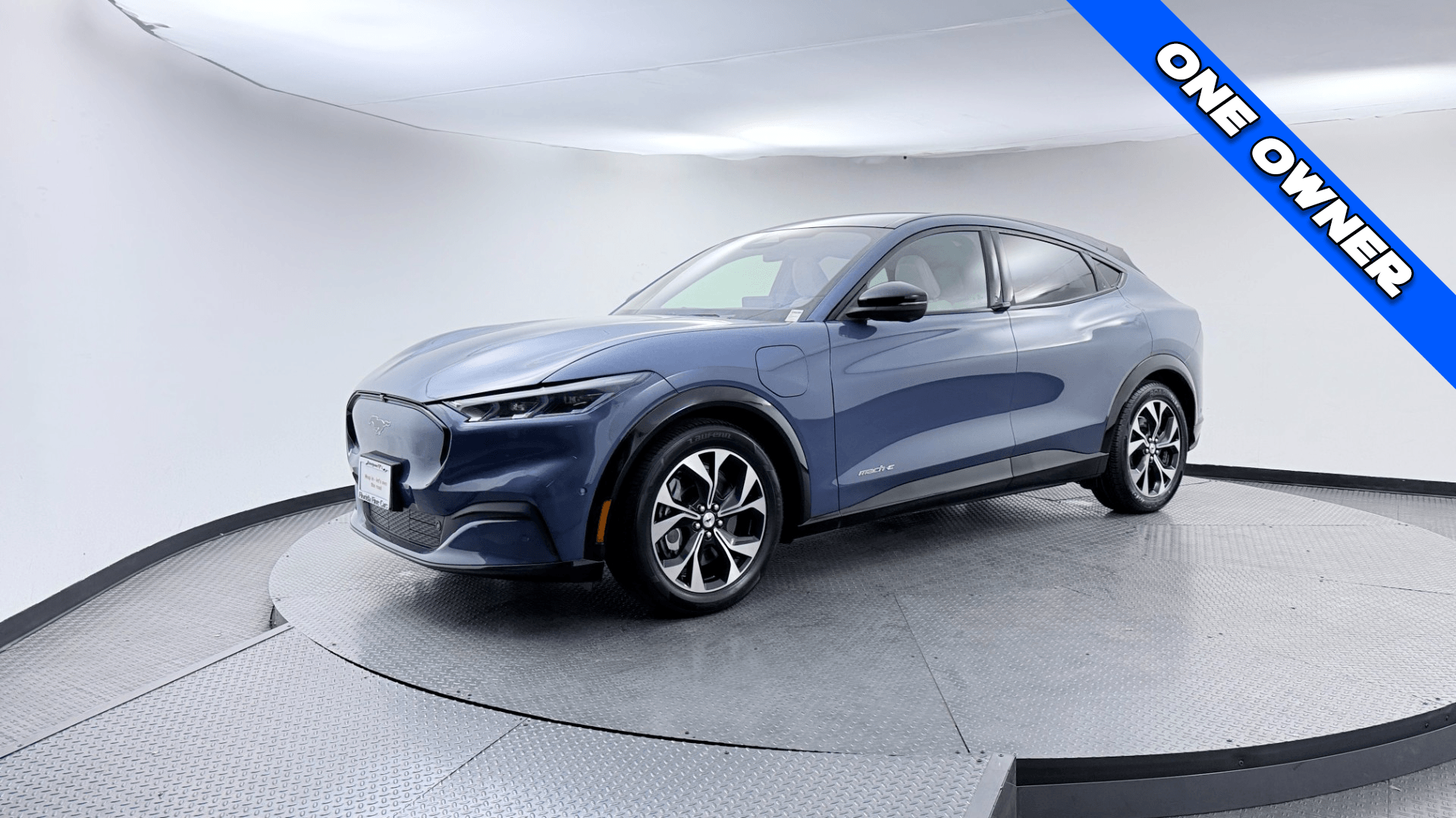 2021 Ford Mustang Mach-E Premium RWD