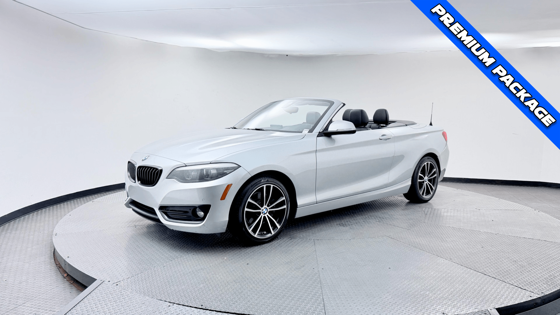 2020 BMW 2 Series 230i xDrive Convertible's photo