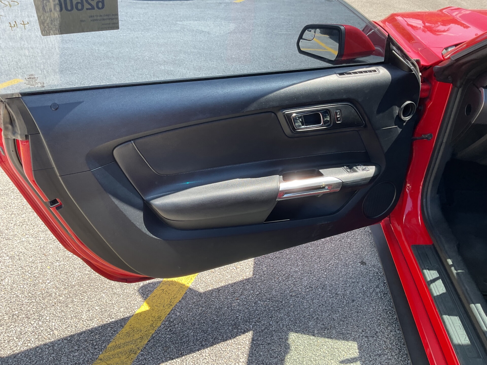 used vehicle - COUPE FORD MUSTANG 2016