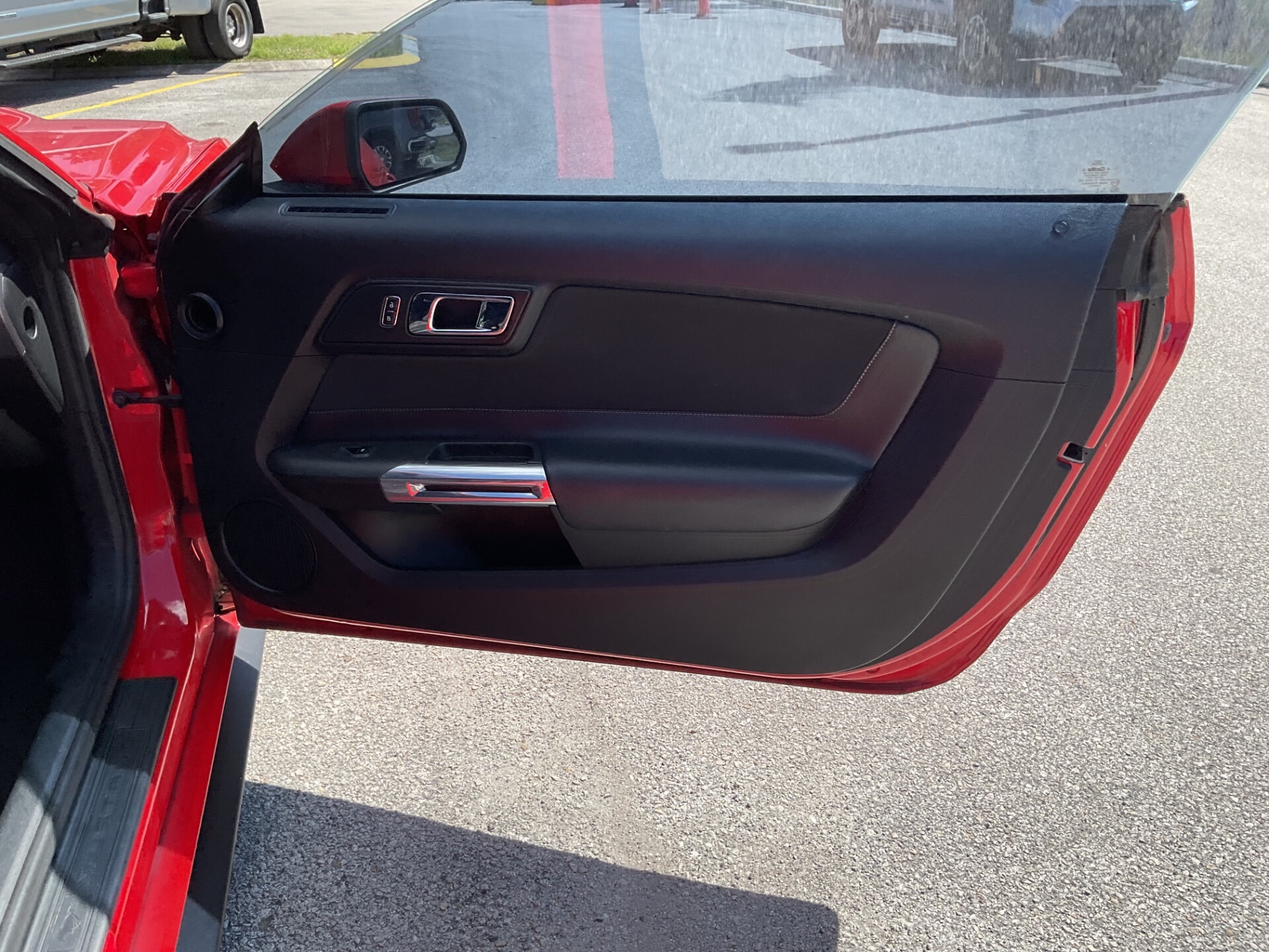 used vehicle - COUPE FORD MUSTANG 2016
