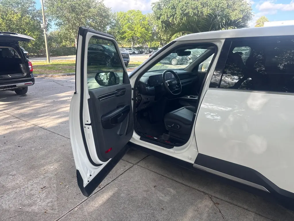 Florida Fine Cars - Used KIA EV9 2024 WEST PALM LIGHT LONG RANGE
