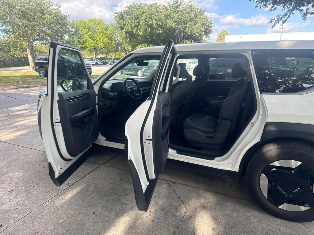 Florida Fine Cars - Used KIA EV9 2024 WEST PALM LIGHT LONG RANGE