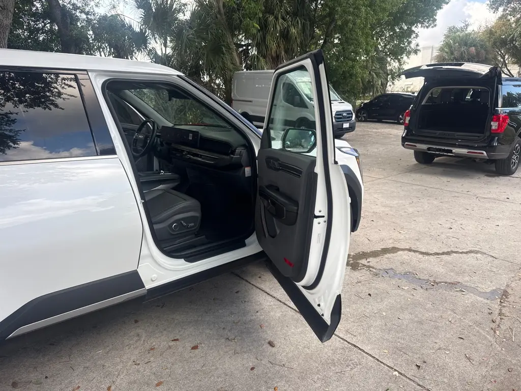 Florida Fine Cars - Used KIA EV9 2024 WEST PALM LIGHT LONG RANGE