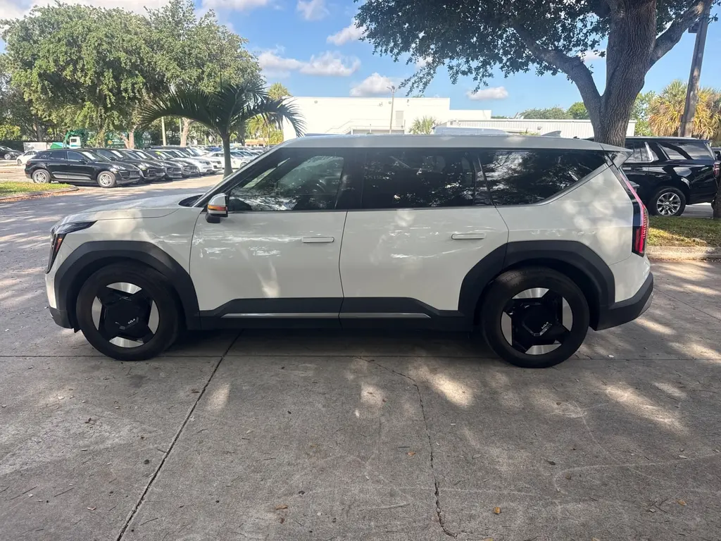 Florida Fine Cars - Used KIA EV9 2024 WEST PALM LIGHT LONG RANGE