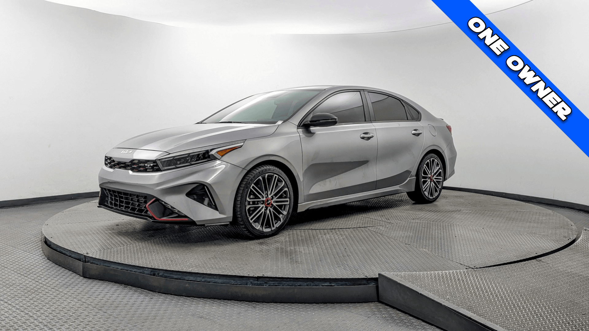2022 Kia Forte GT's photo