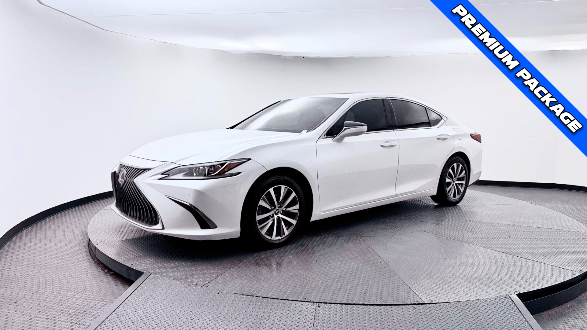 2021 Lexus ES 350 350's photo
