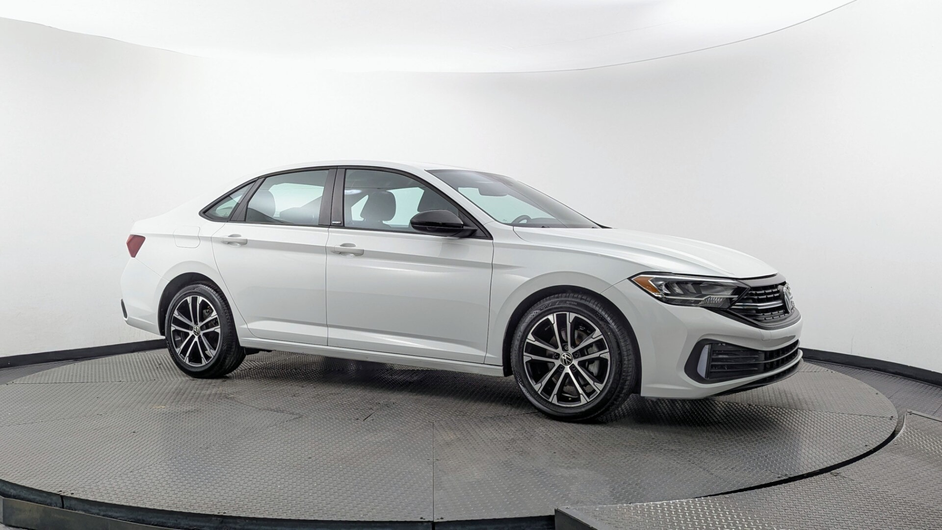 Florida Fine Cars - Used vehicle - SEDAN VOLKSWAGEN JETTA 2024