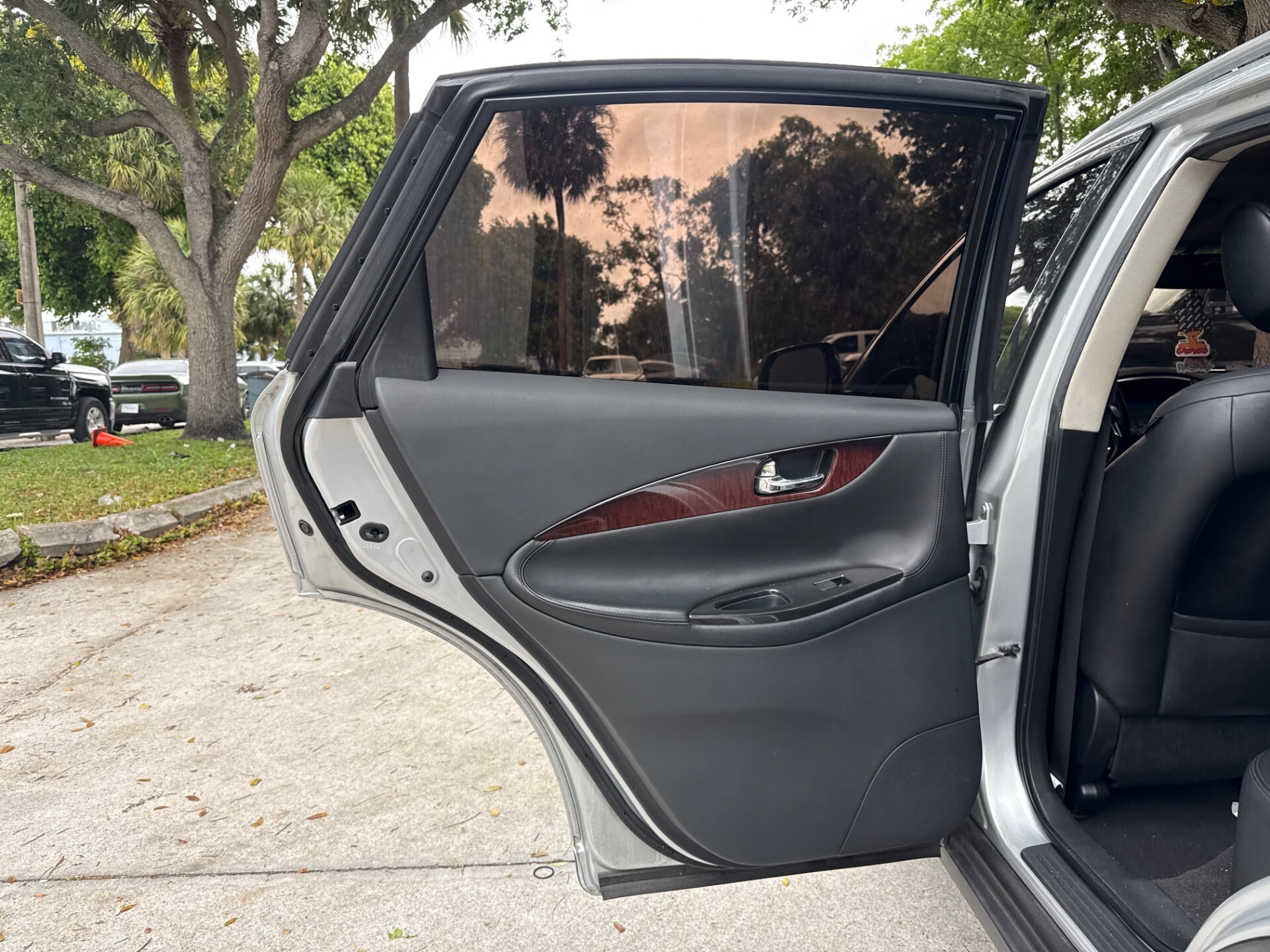 used vehicle - SUV INFINITI QX50 2017