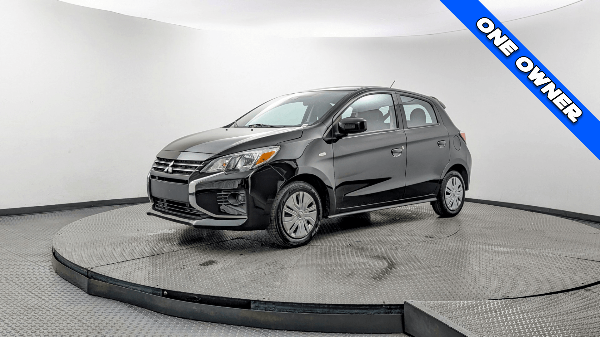 2024 Mitsubishi Mirage ES CVT's photo