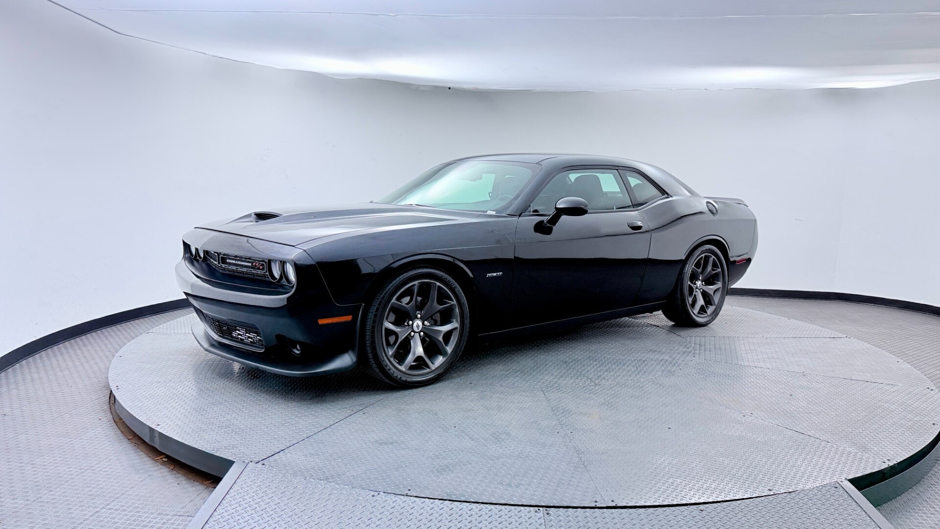 2019 Dodge Challenger R/T's photo