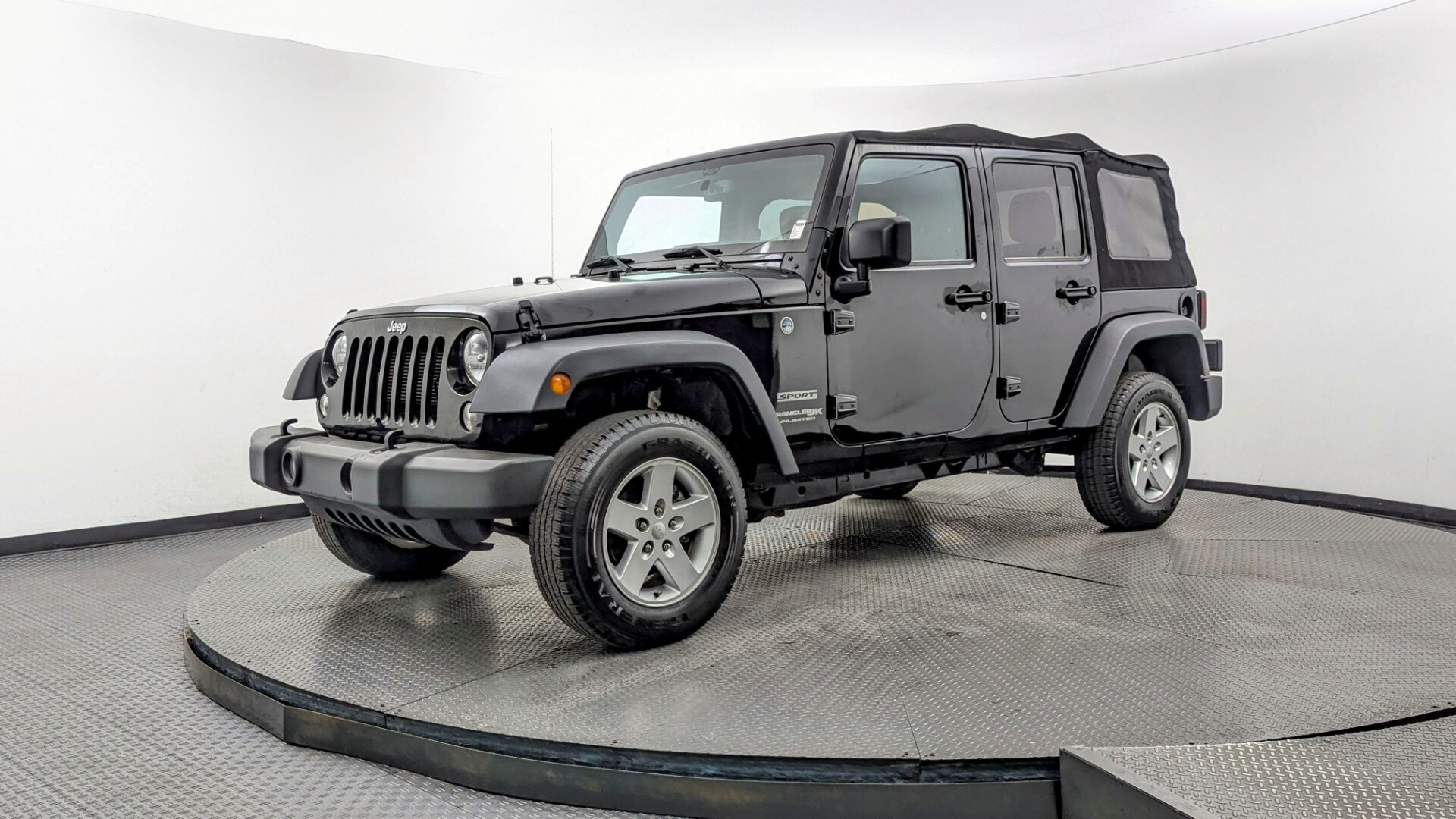 2018 Jeep Wrangler Sport S's photo