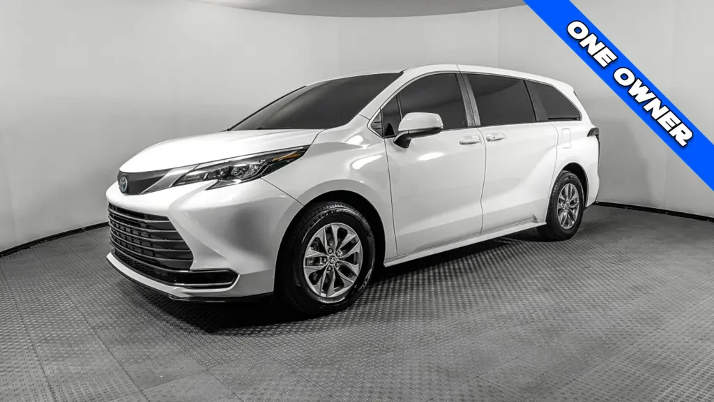 Florida Fine Cars - Used TOYOTA SIENNA 2024 ORLANDO LE