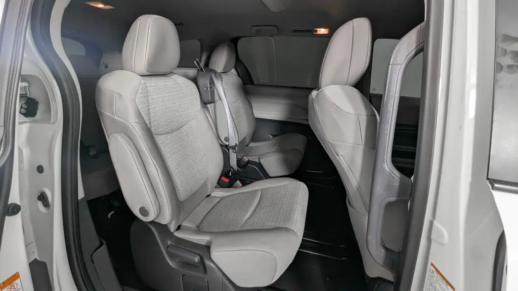 Florida Fine Cars - Used TOYOTA SIENNA 2024 ORLANDO LE