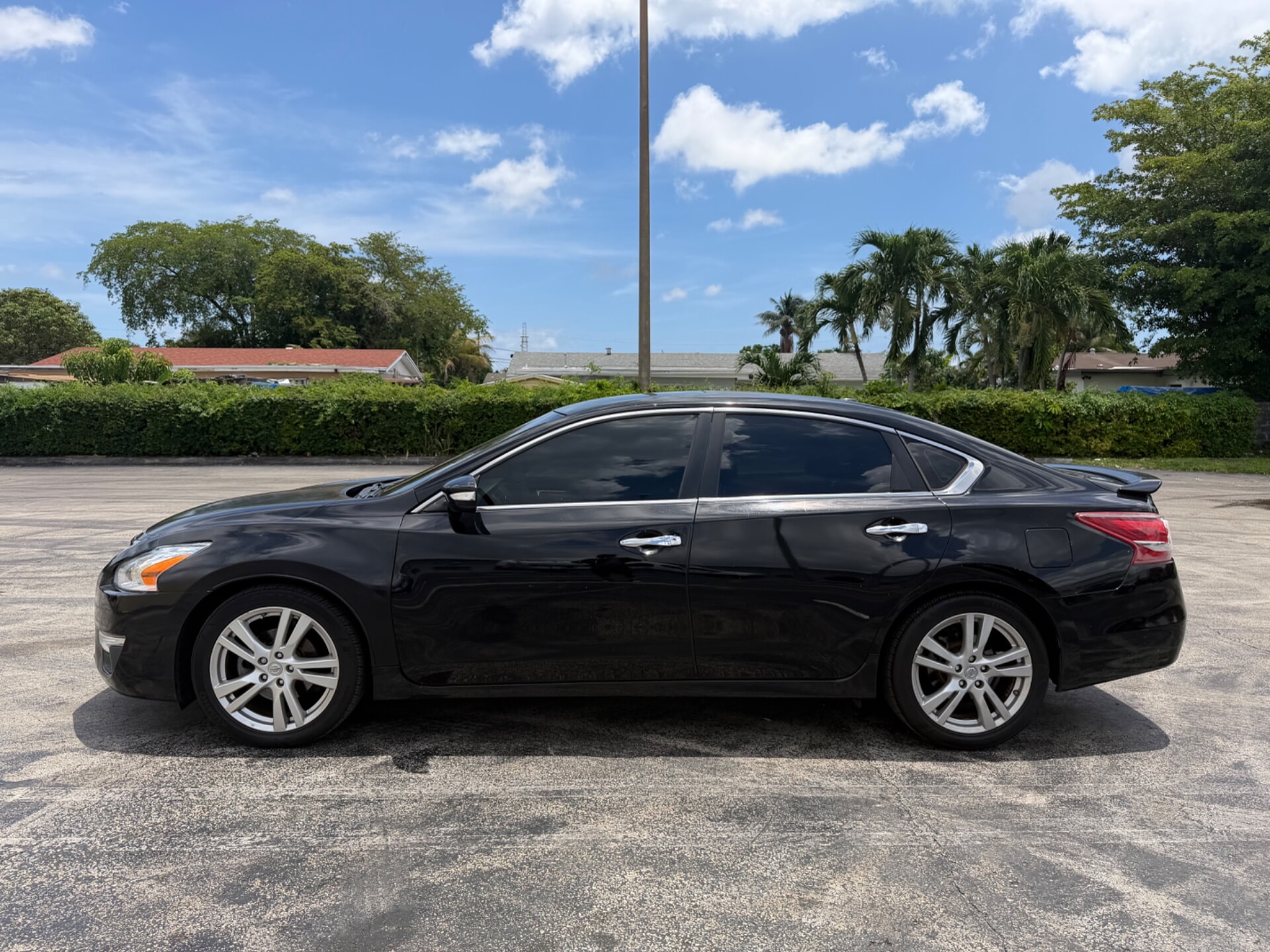 used vehicle - SEDAN NISSAN ALTIMA 2013