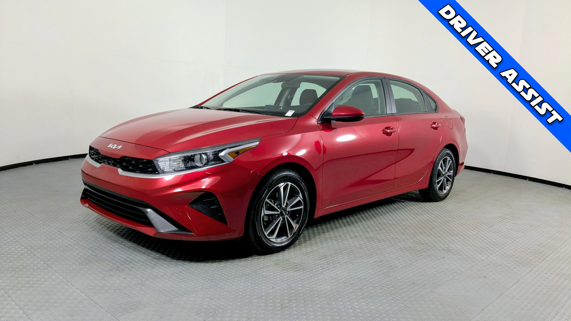 2024 Kia Forte LXS AT's photo