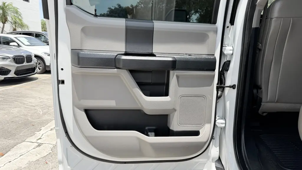 Florida Fine Cars - Used FORD SUPER DUTY F-250 SRW 2019 WEST PALM XL