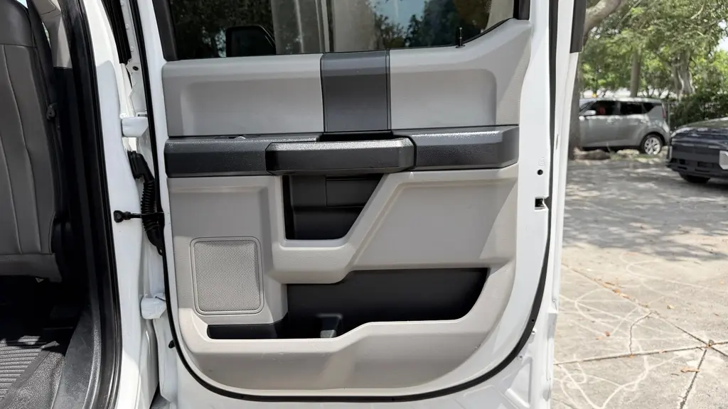 Florida Fine Cars - Used FORD SUPER DUTY F-250 SRW 2019 WEST PALM XL