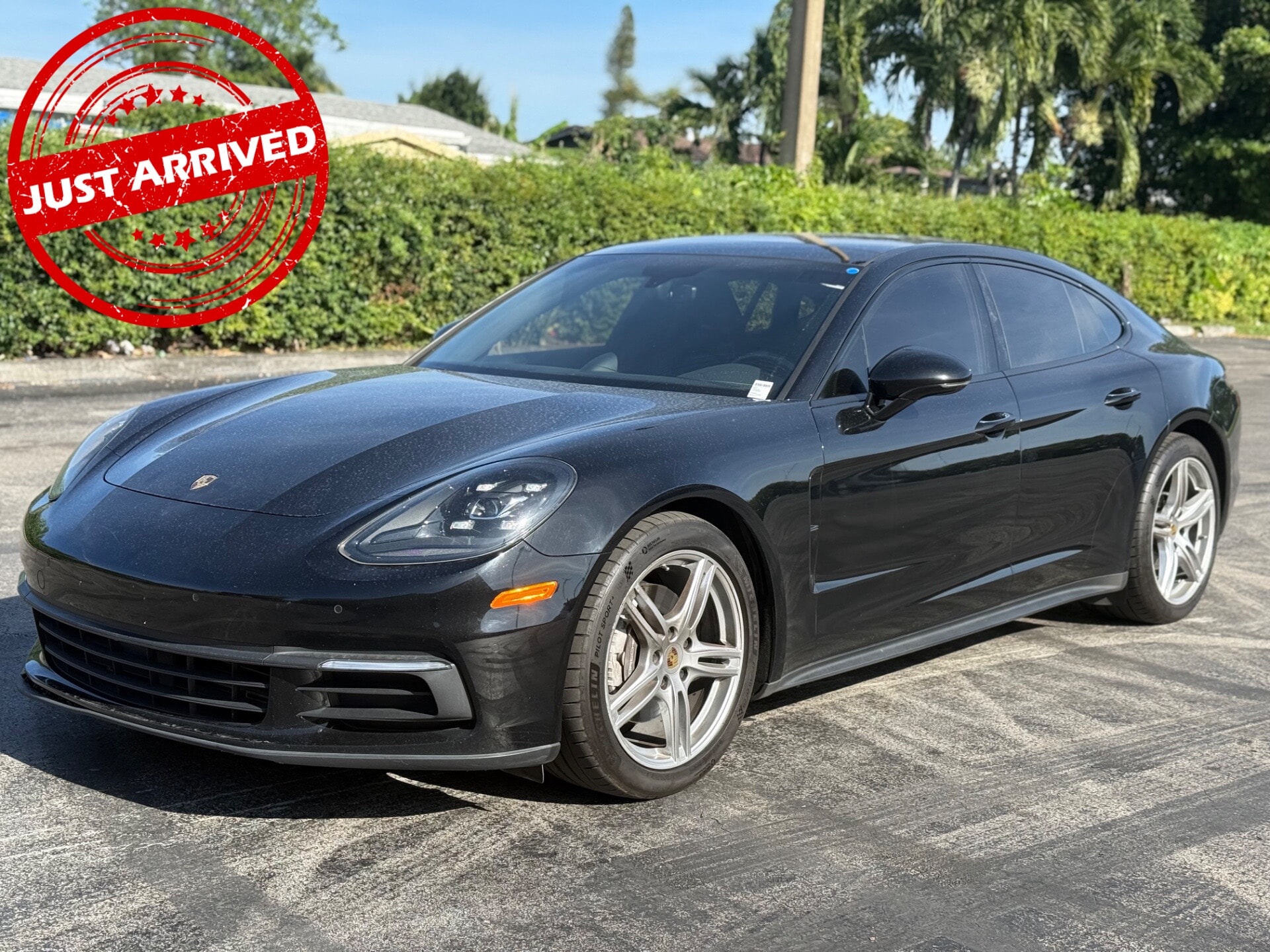 2018 Porsche Panamera 4's photo