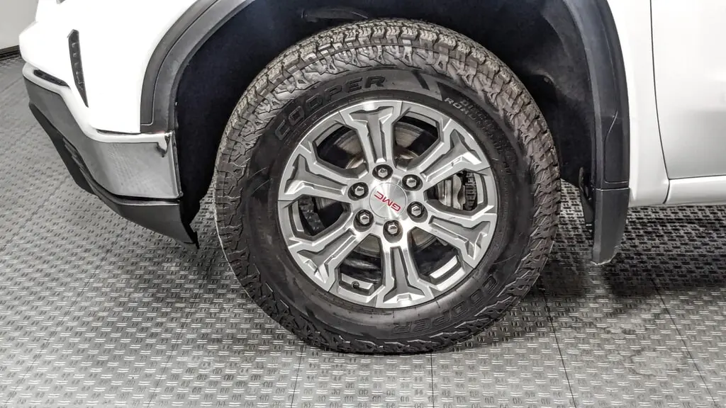 Florida Fine Cars - Used GMC SIERRA 1500 4WD CREW CAB 147" SLE 2023 ORLANDO SLE