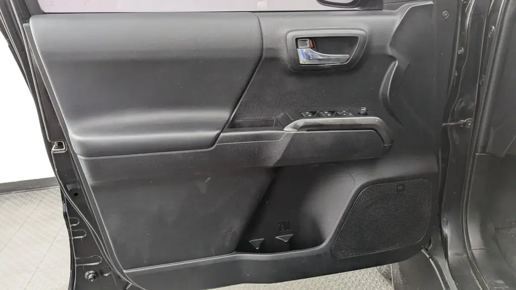 Florida Fine Cars - Used TOYOTA TACOMA 4WD 2022 MIAMI SR5