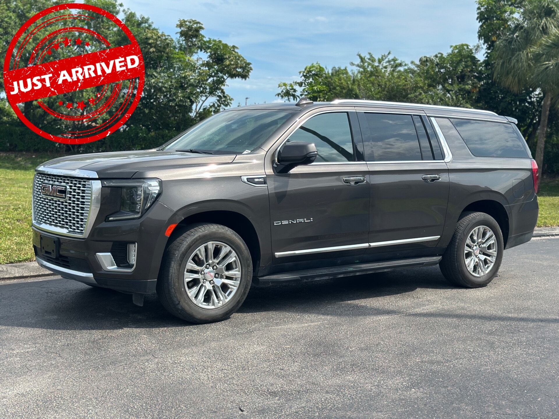 2021 GMC Yukon Denali 2WD's photo