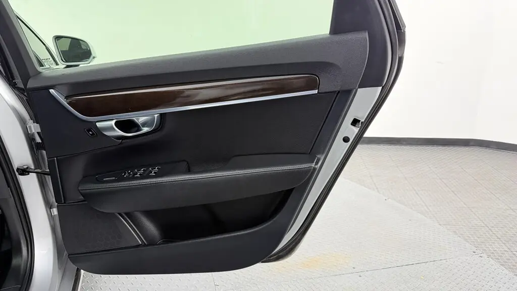 Florida Fine Cars - Used VOLVO S90 2018 WEST PALM MOMENTUM