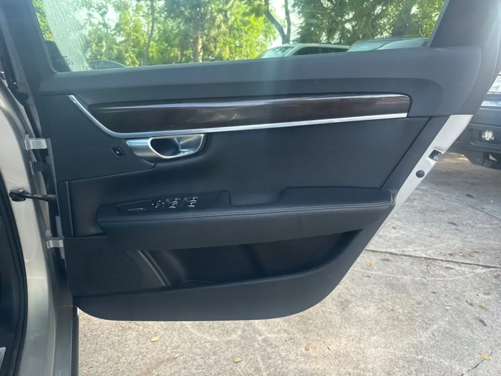 Florida Fine Cars - Used VOLVO S90 2018 WEST PALM MOMENTUM