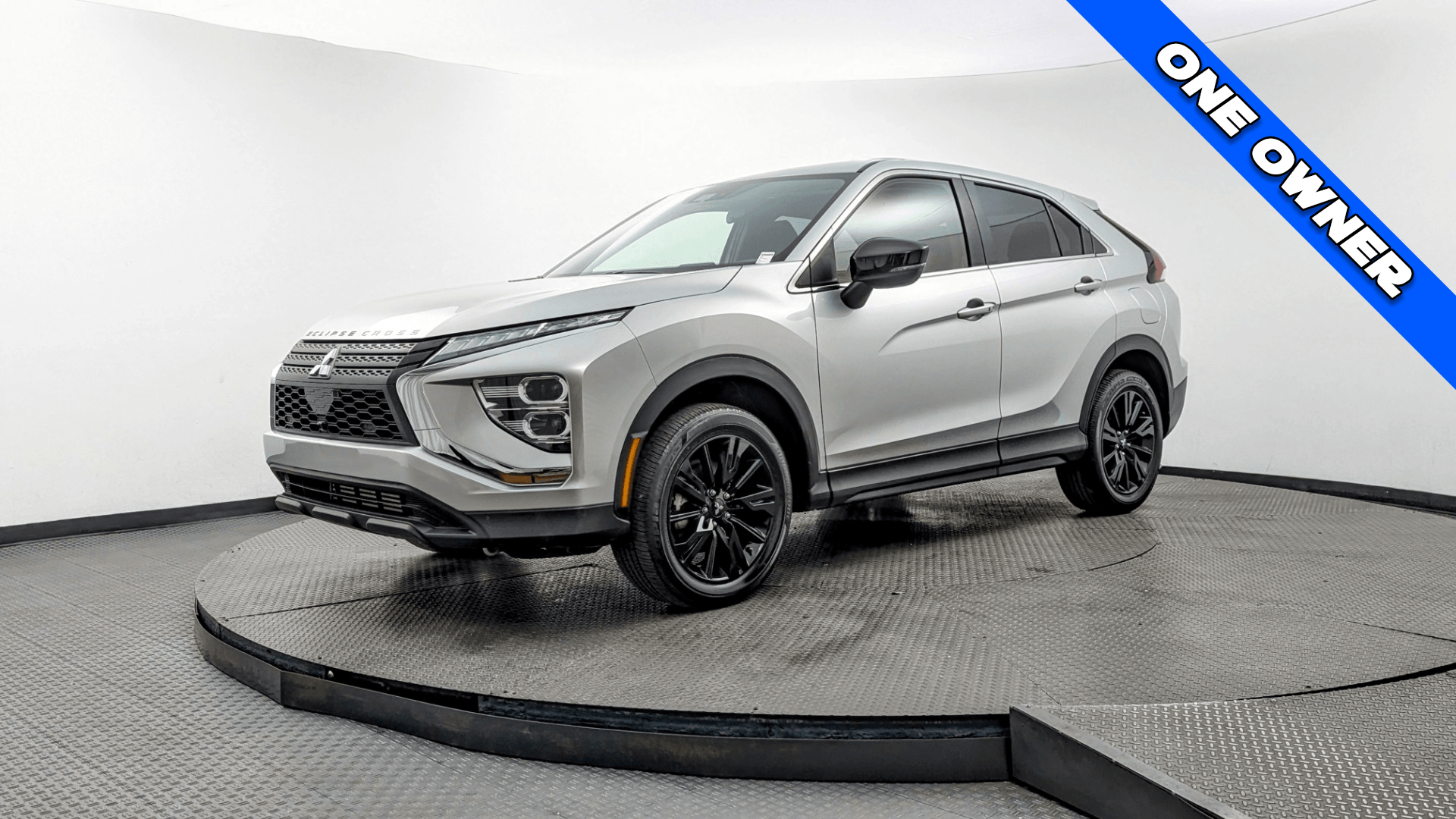 2024 Mitsubishi Eclipse Cross LE S-AWC's photo