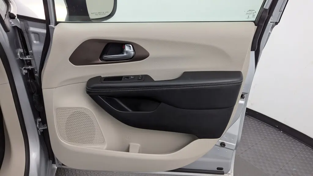 Florida Fine Cars - Used CHRYSLER VOYAGER 2023 MIAMI LX