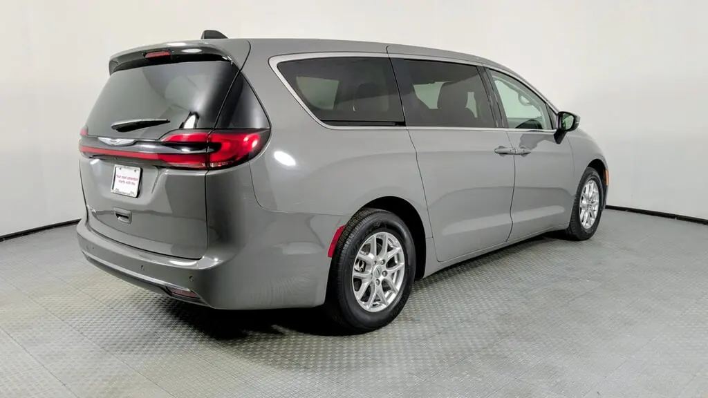 Florida Fine Cars - Used CHRYSLER PACIFICA 2023 ORLANDO TOURING L