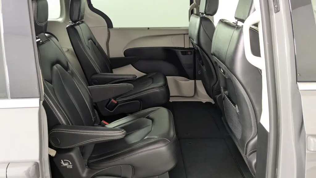 Florida Fine Cars - Used CHRYSLER PACIFICA 2023 ORLANDO TOURING L