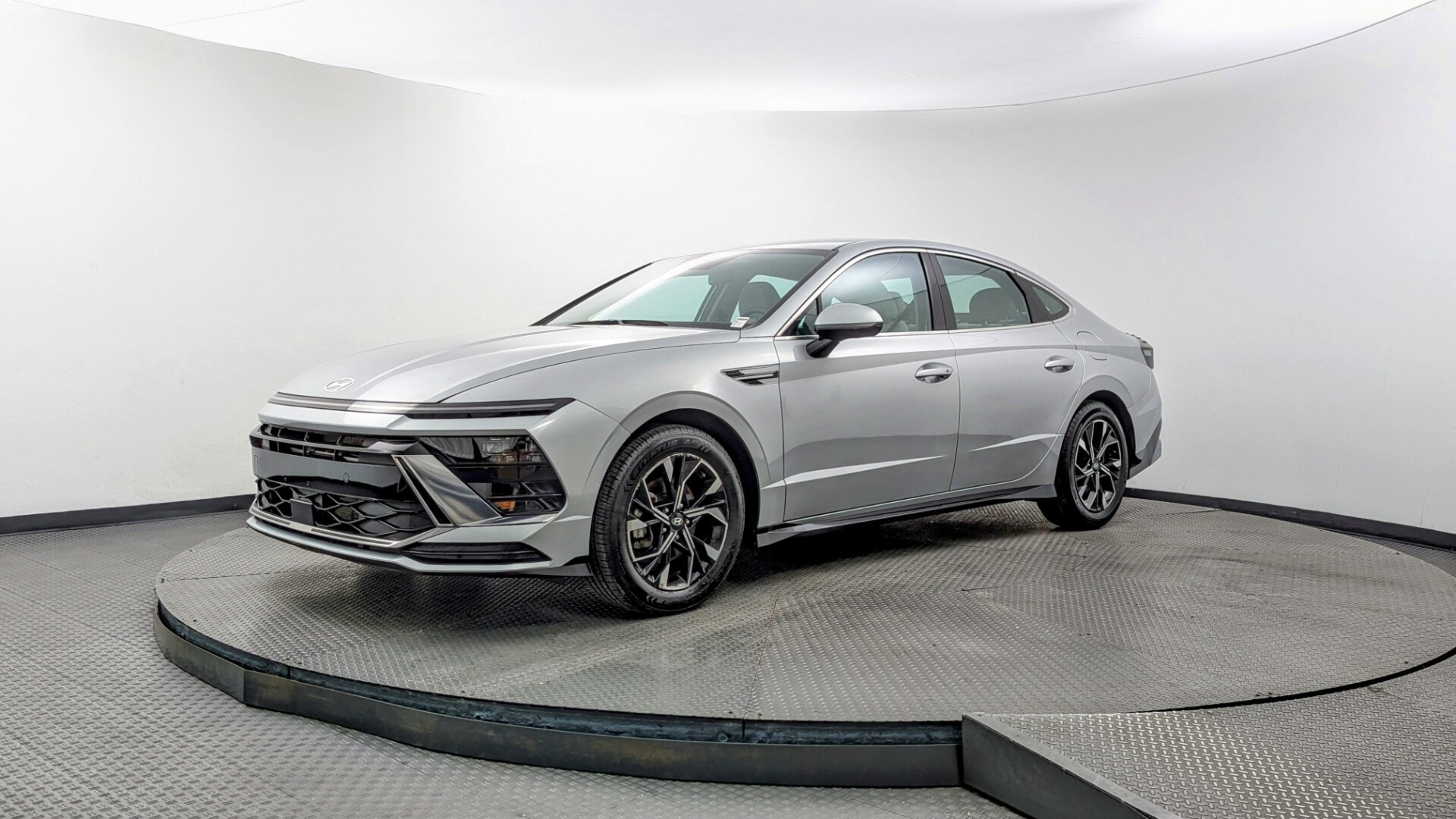 2024 Hyundai Sonata SEL's photo
