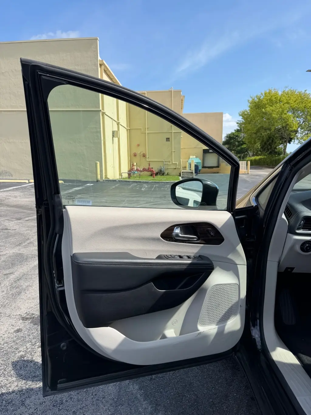 Florida Fine Cars - Used CHRYSLER PACIFICA 2023 MARGATE LIMITED