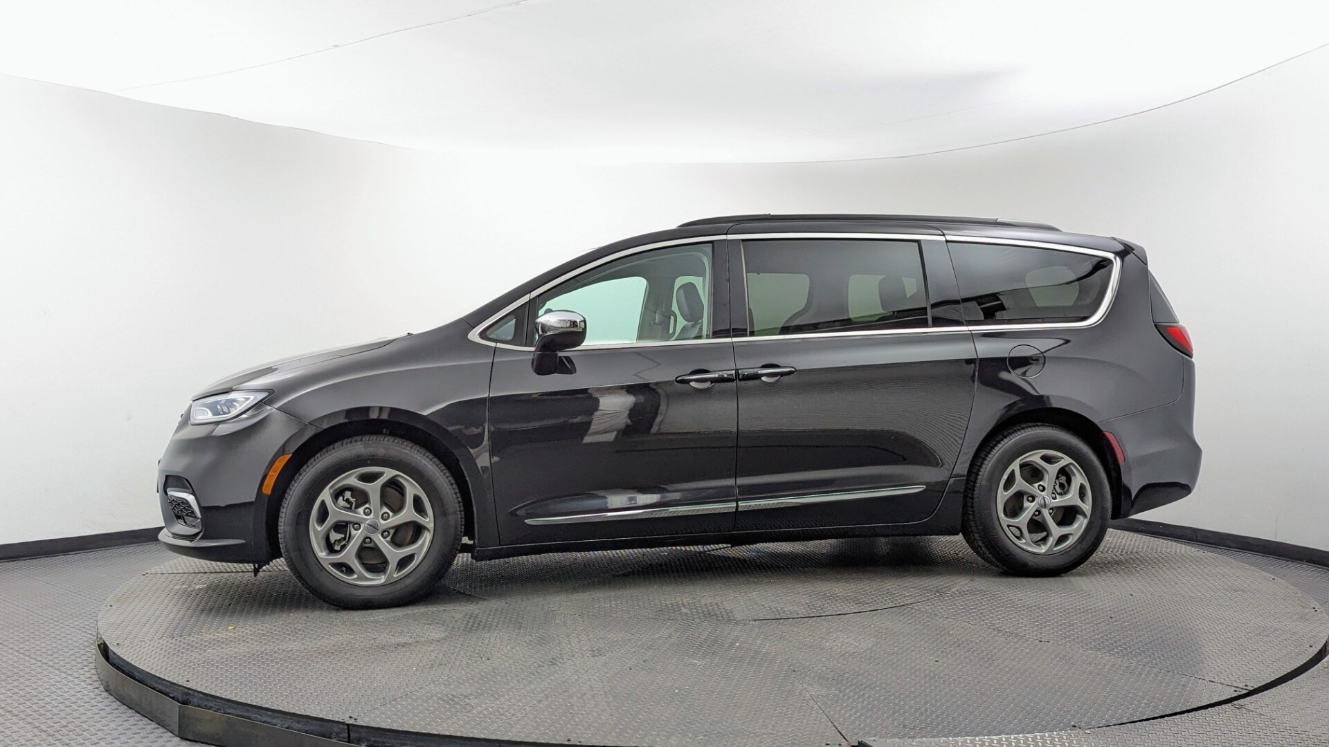 Florida Fine Cars - Used vehicle - MINIVAN CHRYSLER PACIFICA 2023