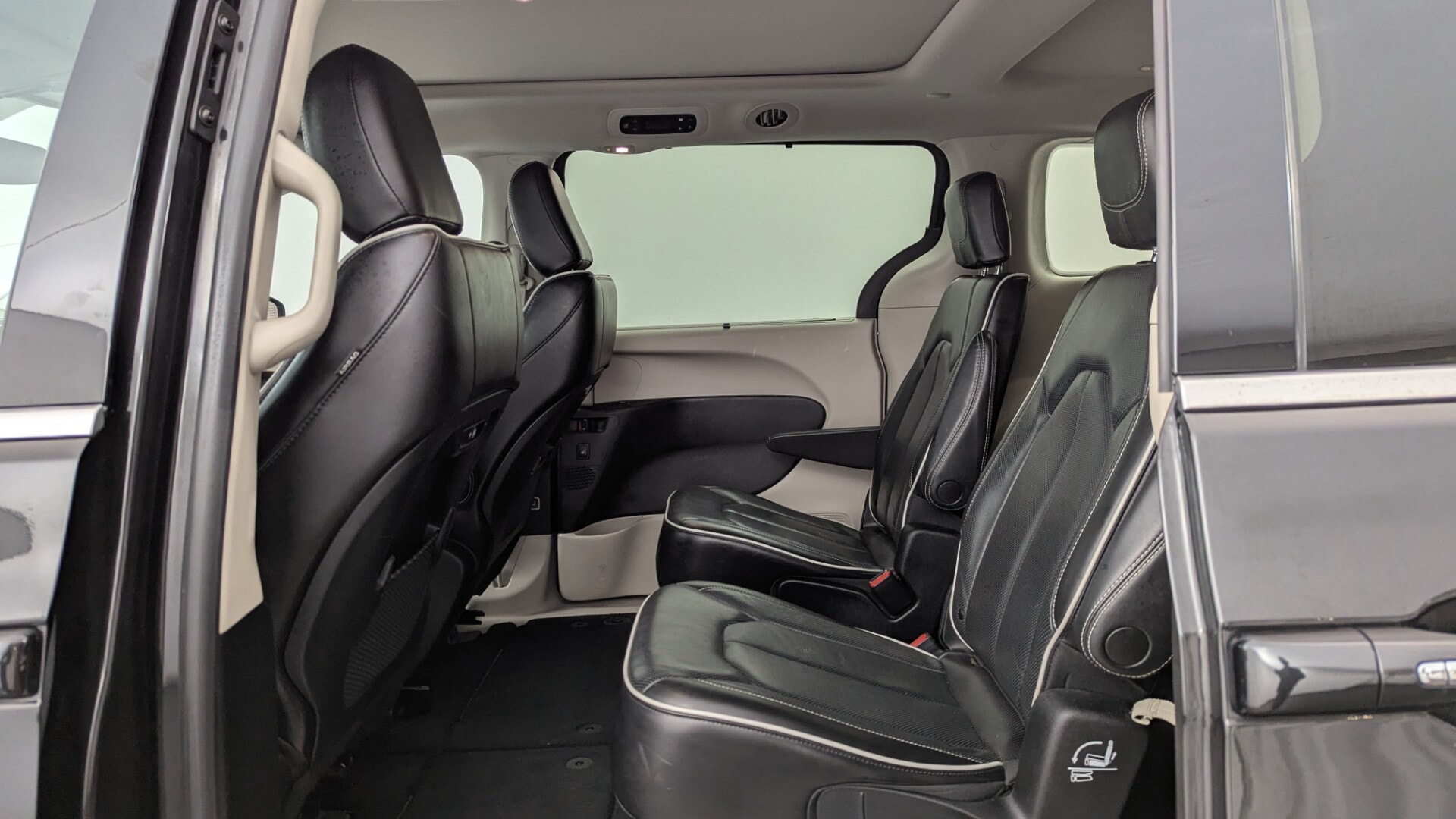 Florida Fine Cars - Used vehicle - MINIVAN CHRYSLER PACIFICA 2023
